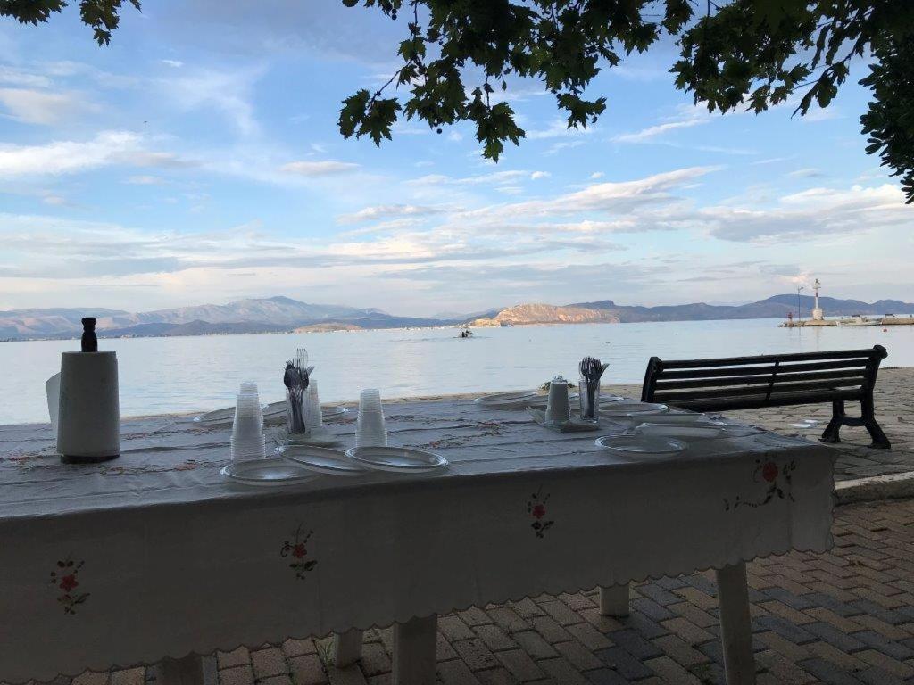 Casa Lela 3...Hydra Lägenhet Míloi Exteriör bild